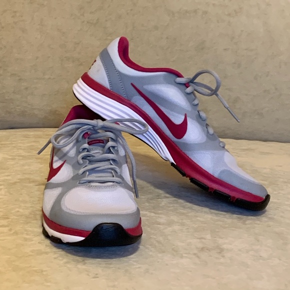 Nike Shoes - NIKE Women’s Dual Fusion Shoes Size 6.5  dv-11S119